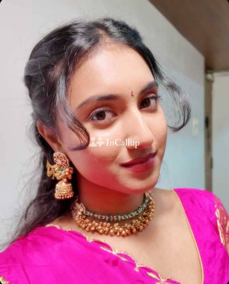 hot oral girlfriend experience model from kollam cute blonde eyes and black hair - Call Girls in Kollam