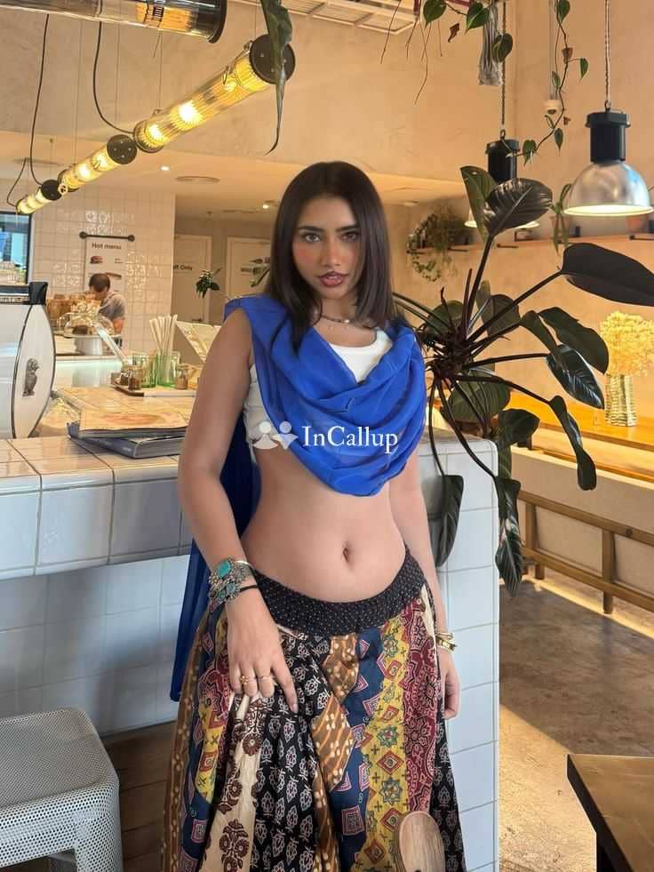 seductive black hair and black eyes available for weekend fun known for being trustworthy - Call Girls in Koriya