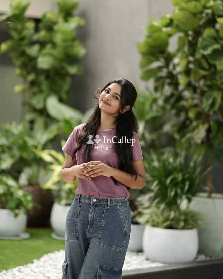 offering anal videocall doggy style standing attractive black body and brown eyes - Call Girls in Kota