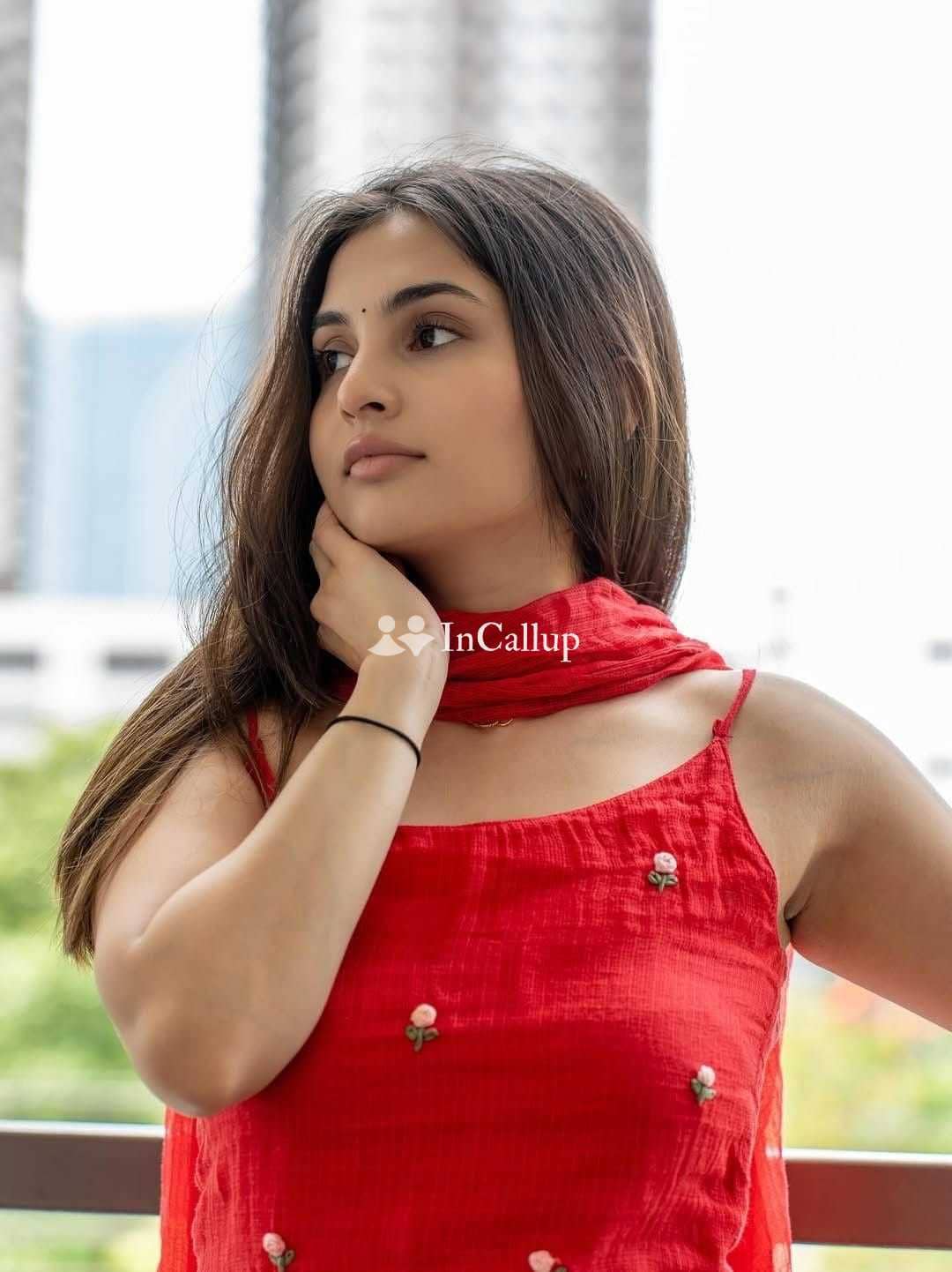 offering service in kota delicate auburn hair and brown eyes available now trusted reliable service - Call Girls in Kota