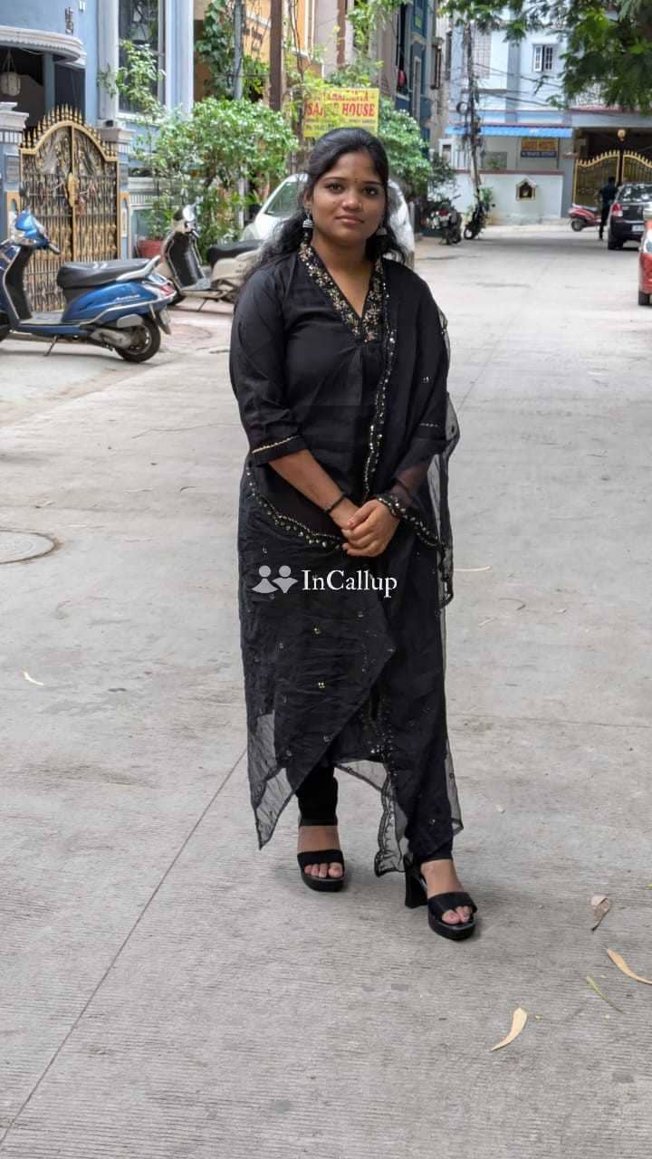 premium escort in kota seductive petite with black eyes and brown hair available now trusted reliable service - Call Girls in Kota