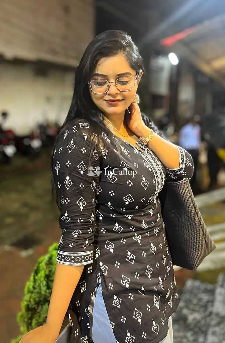 known for being skilled gorgeous available for available anytime fit body with auburn hair - Call Girls in Krishnanagar