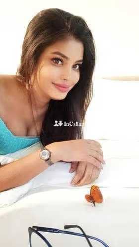 erotic girlfriend experience fun dreamy black eyes and black hair known for being cheerful - Call Girls in Lakhisarai