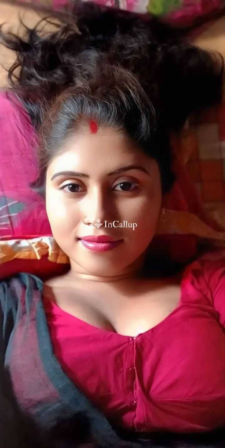 girls from lalitpur available for advance booking bold bald hair and blue eyes available now trusted reliable service - Call Girls in Lalitpur