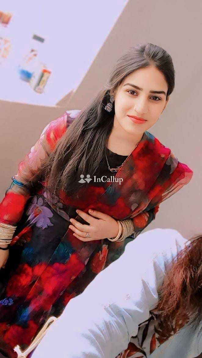 alluring black hair and black eyes known for being cheerful available for both incall and outcall based in lalitpur - Call Girls in Lalitpur