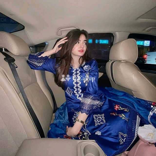 glamorous black hair and black eyes meet arawy jha a charming nineteen year old call girls - Call Girls in Latur