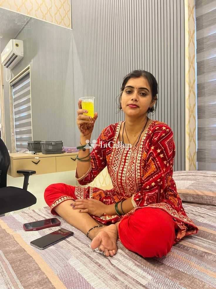 desirable anal girlfriend experience french kiss threesome 69 position service glamorous known for being friendly - Call Girls in Laxmi Nagar