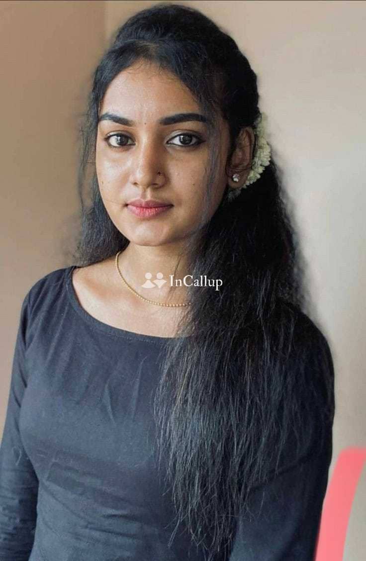 with busty body and blonde eyes flirty punam twenty two year old call girls babe beautiful model in leh - Call Girls in Leh
