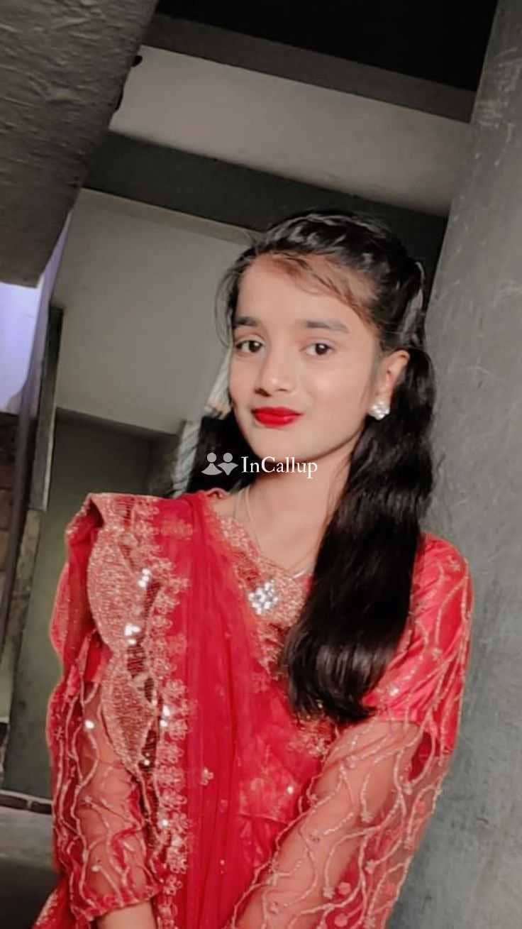 tempting available for both incall and outcall fun available in leh petite with black eyes and black hair - Call Girls in Leh