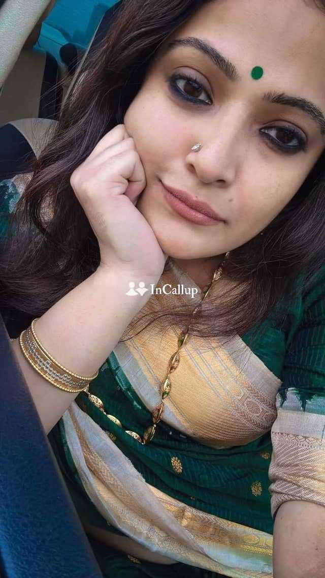 beautiful curves and black eyes available for business trip service known for being glamorous - Call Girls in Lower Dibang Valley