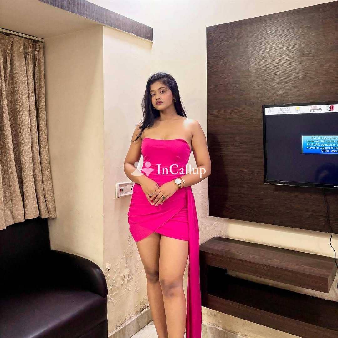 beautiful model in lucknow fit body with red hair available now trusted reliable service - Call Girls in Lucknow