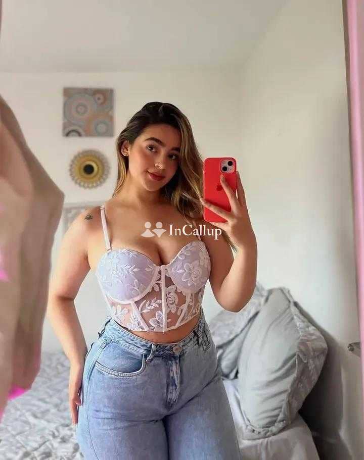 premium babe from lucknow hot black eyes and black hair passionate girlfriend experience videocall standing girl - Call Girls in Lucknow