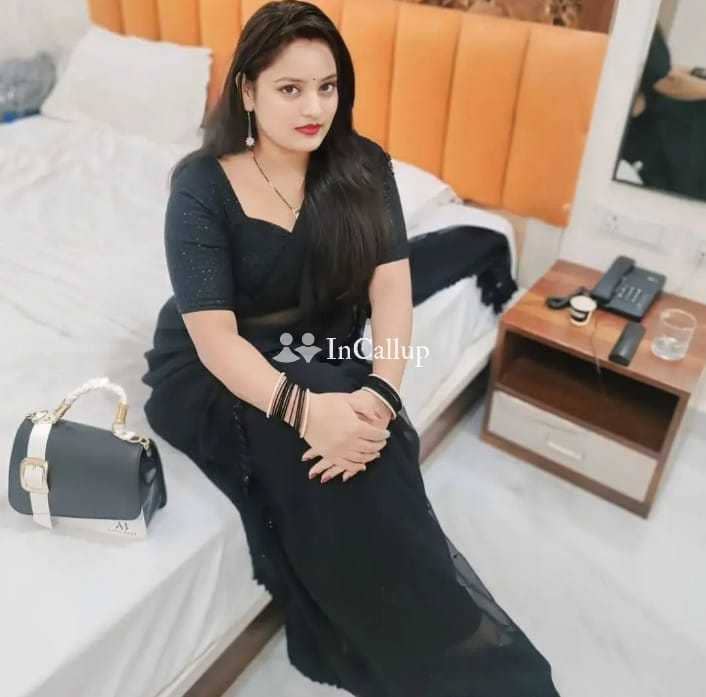 i am riya a twenty two year old call girls available for business trip service sexy blonde body and black hair - Call Girls in Lucknow