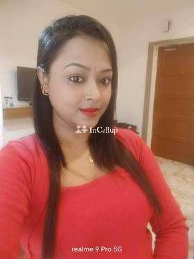 petite escort in madurai known for being dynamic available for party companion with slim body and black hair - Call Girls in Madurai