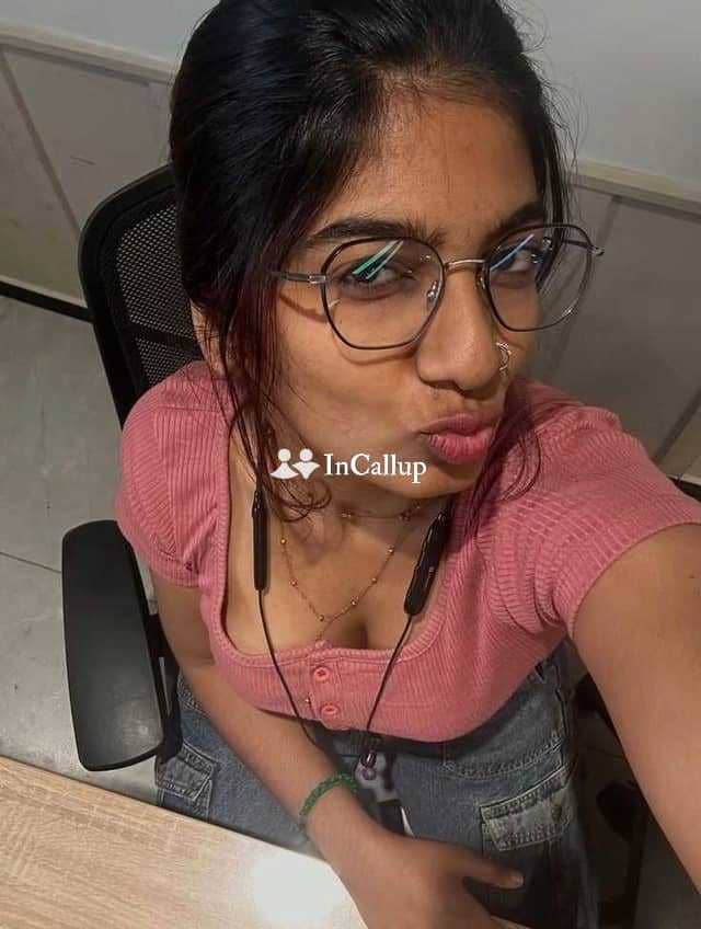 hot oral bdsm girlfriend experience threesome videocall handjob woman on top model glamorous - Call Girls in Mahendragarh