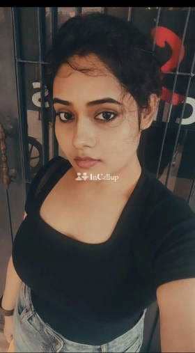 having black eyes and brown hair queen known for being bold available for flexible hours - Call Girls in Mandya