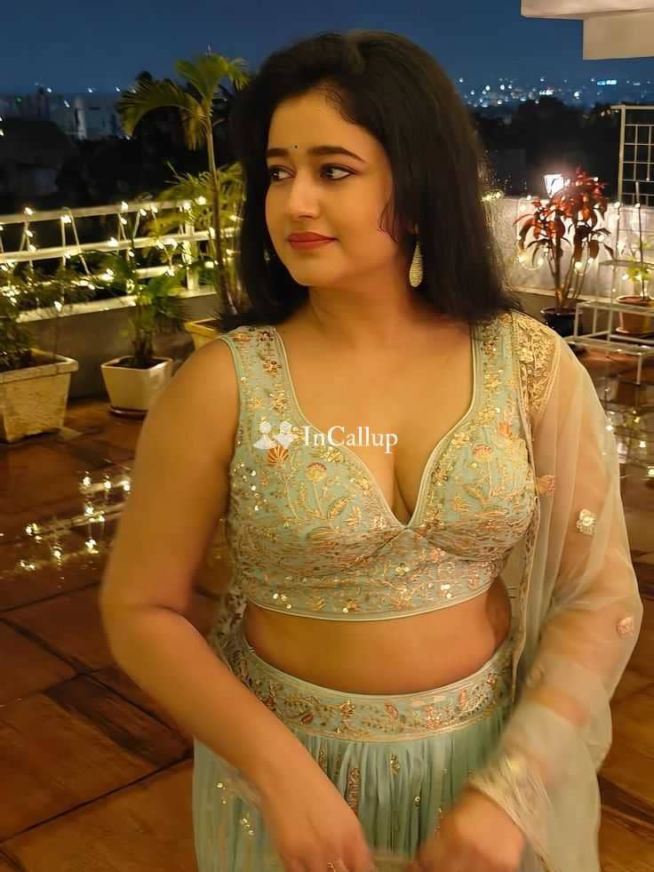 hot girl in mathura seductive blonde hair and brown eyes horny sunita sharma twenty two years old call girls girl - Call Girls in Mathura