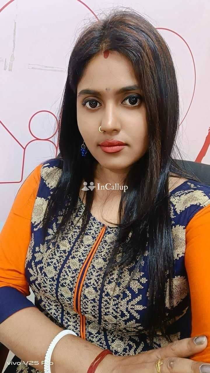 available for long bookings classy low price call girl twenty year old call girls woman known for being creative - Call Girls in Mathura