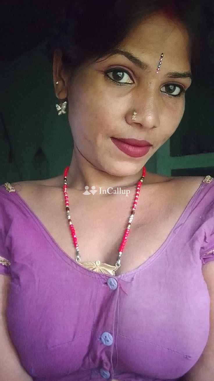 fresh low price call girl twenty years old call girls stunning black hair and black body known for being amorous - Call Girls in Mathura