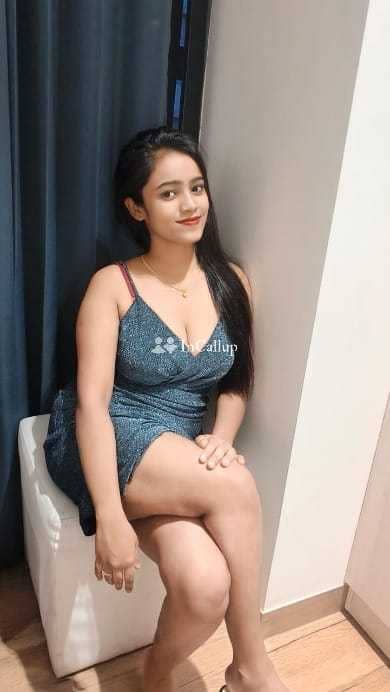 girl staying in mathura delightful kavya twenty one year old call girls sweet black eyes and black hair - Call Girls in Mathura