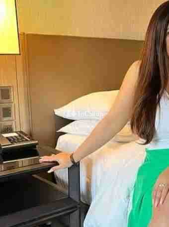 discreet anal porn actresses erotic massage 69 position services charming brunette eyes and brown hair - Call Girls in Mau