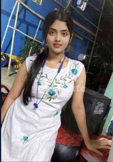 sparkling black eyes and brown hair premium anal porn actresses role play blowjob experience - Call Girls in Mau