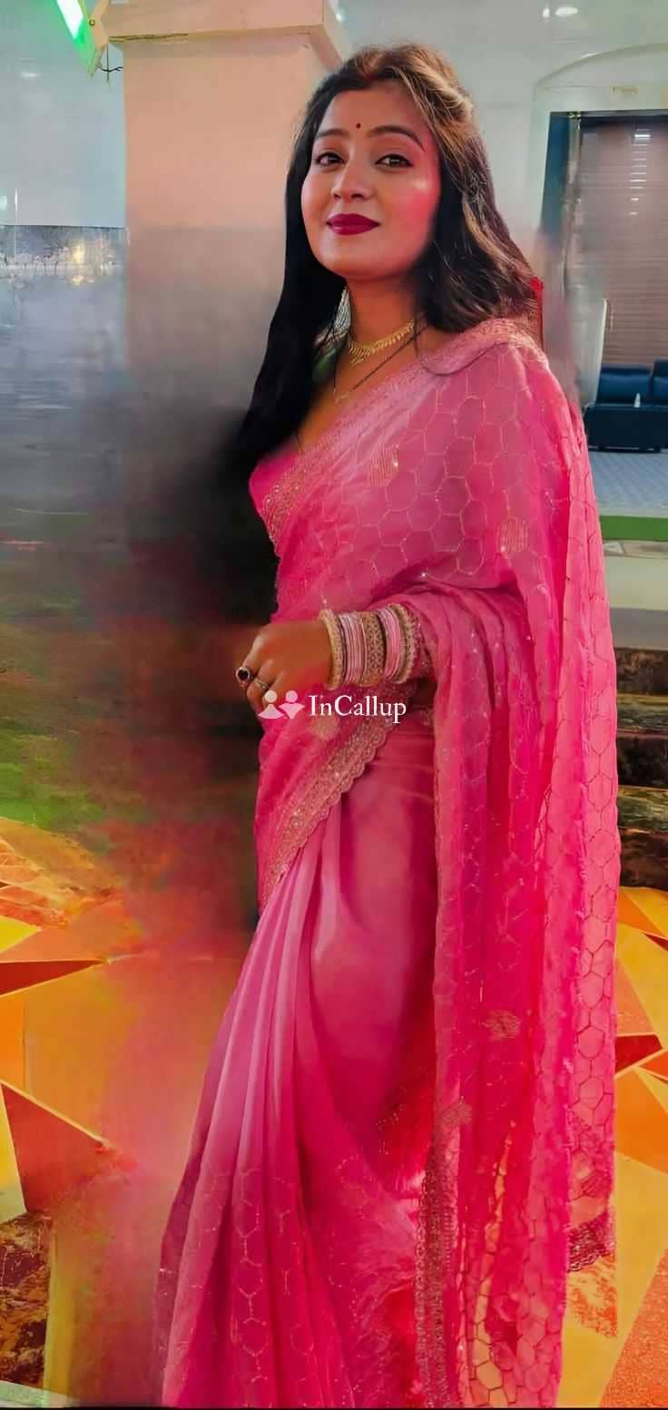 delightful neha patel twenty two year old call girls stylish black hair and brown eyes - Call Girls in Medinipur