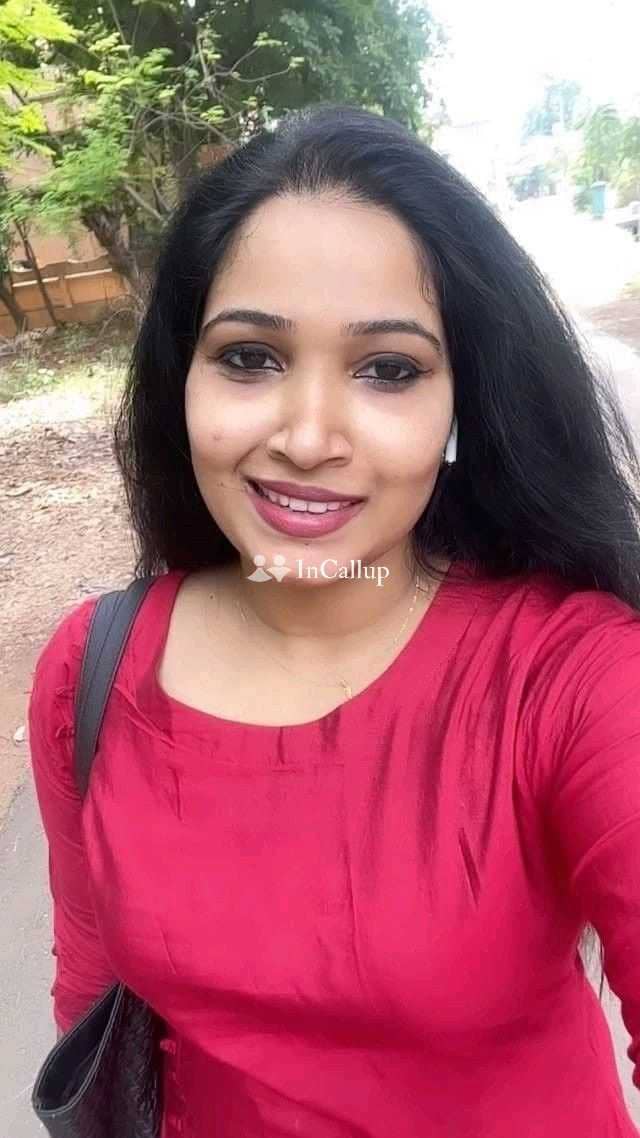 available for overnight stays known for being fun loving with brunette hair and black eyes - Call Girls in Meerut