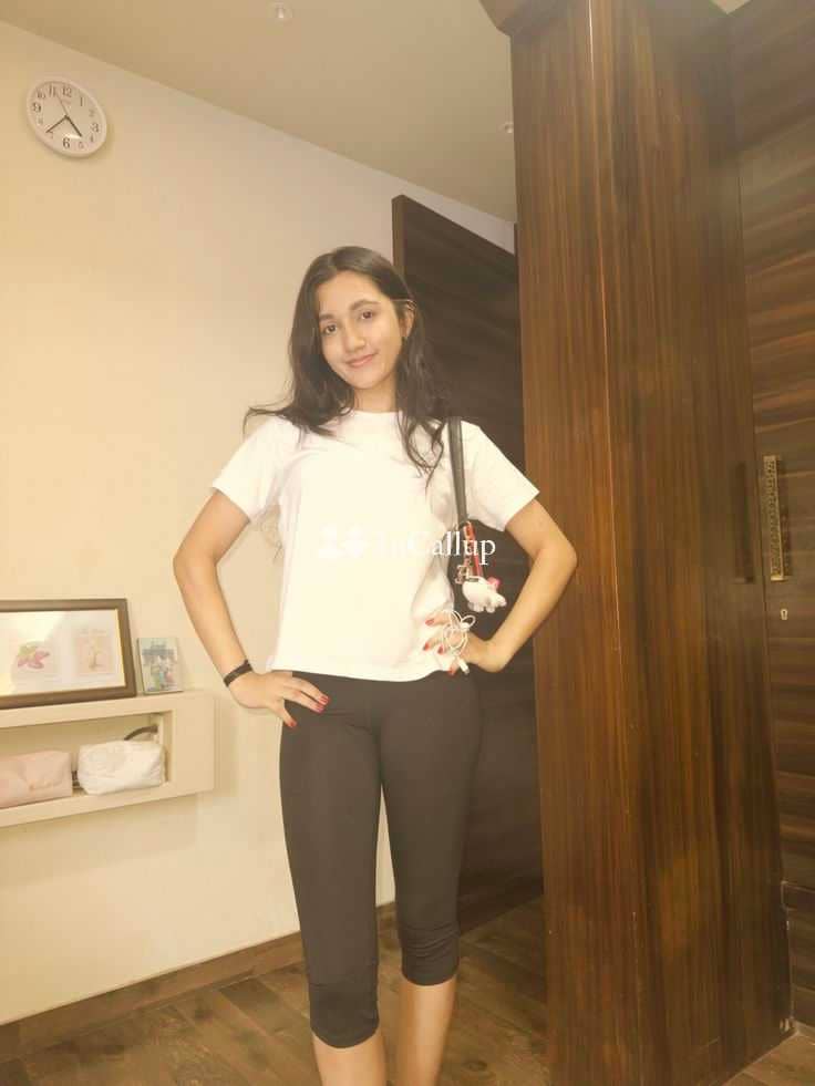 elegant arawy angel a twenty year old call girls beauty beautiful babe in model town known for being fascinating - Call Girls in Model Town