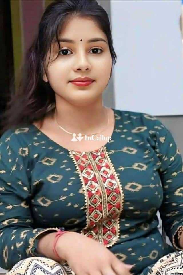 smooth black eyes and black hair meet rani patel a charming twenty two year old call girls known for being polite - Call Girls in Moradabad