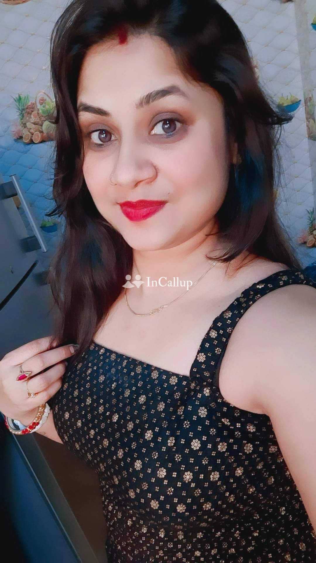 available for party companion known for being passionate delightful oral french kiss woman on top service - Call Girls in Mumbai