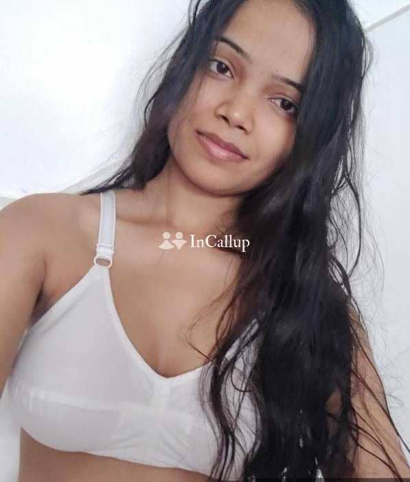 explore intimate connections with komal a 21yearold beauty in mumbai offering exclusive videocall experiences - Call Girls in Mumbai