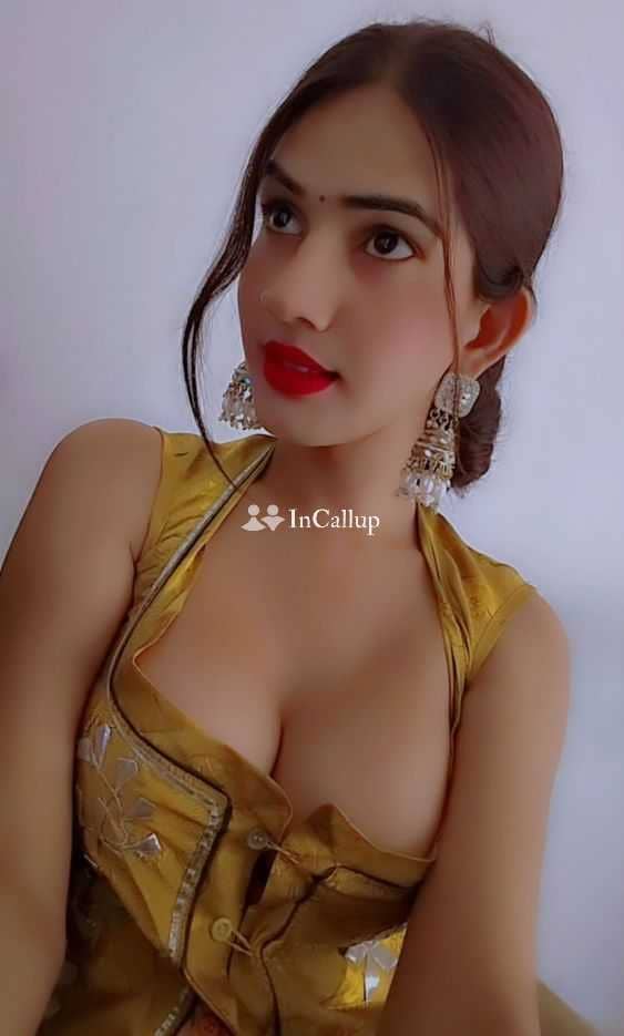 known for being charming beautiful curves and black eyes available for casual fun playful - Call Girls in Mumbai
