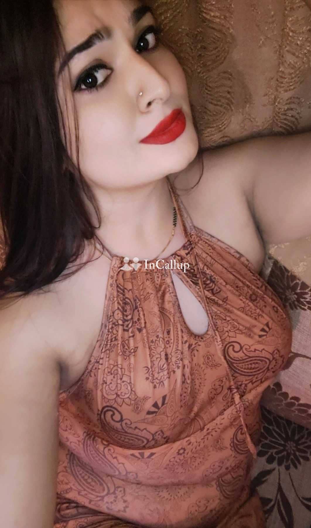 indulge in full cash payment a nineteen year old call girls fantasy known for being sweet - Call Girls in Mumbai