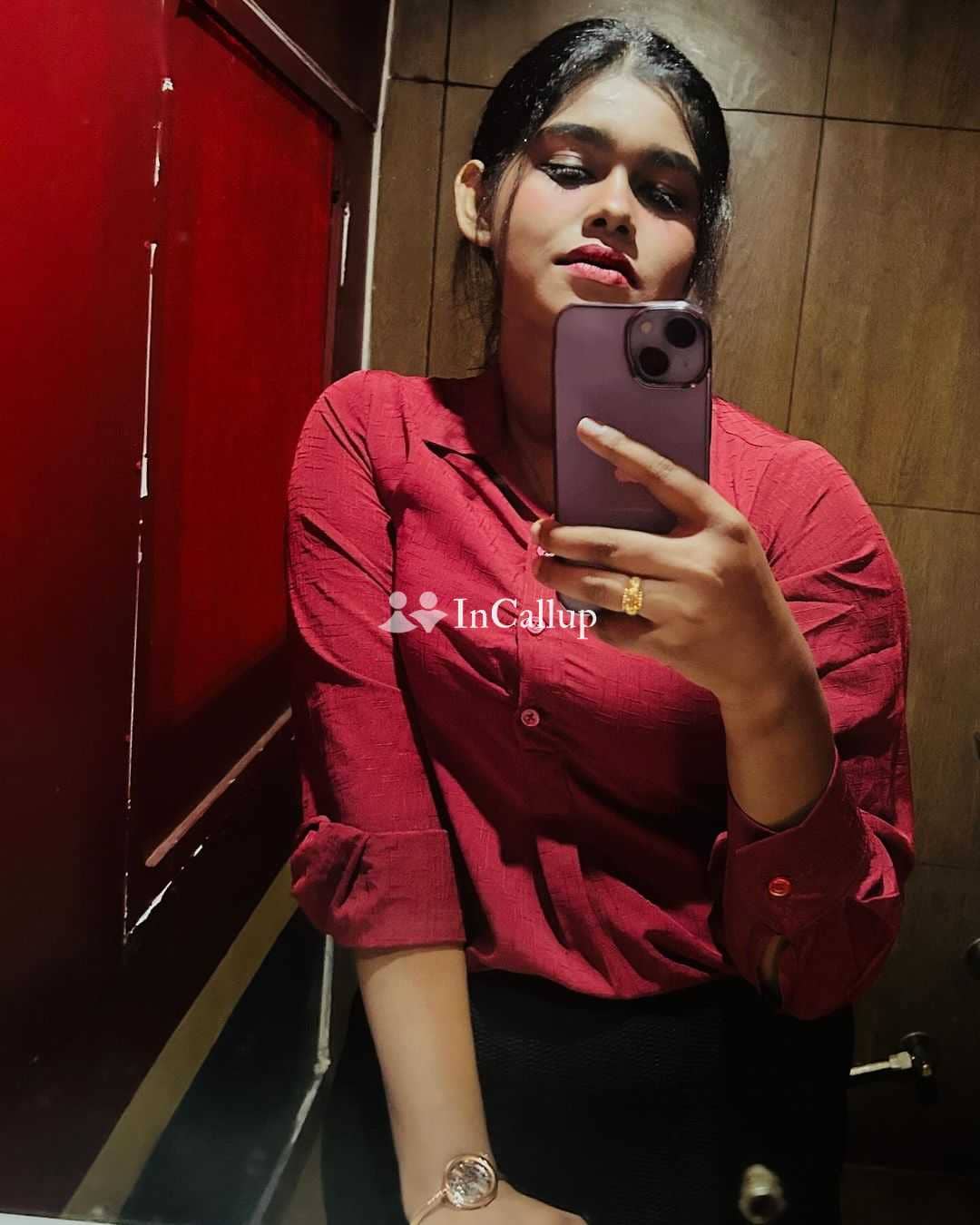 desirable girlfriend experience role play videocall service elite escort in nadia available for outcall - Call Girls in Nadia