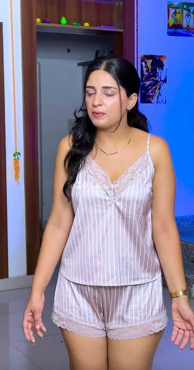 elegant priya a twenty two year old call girls beauty sexy girl from nadiad available now trusted reliable service - Call Girls in Nadiad