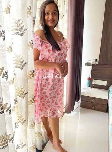 meet low price beautiful the twenty one year old call girls you desire known for being energetic - Call Girls in Nadiad