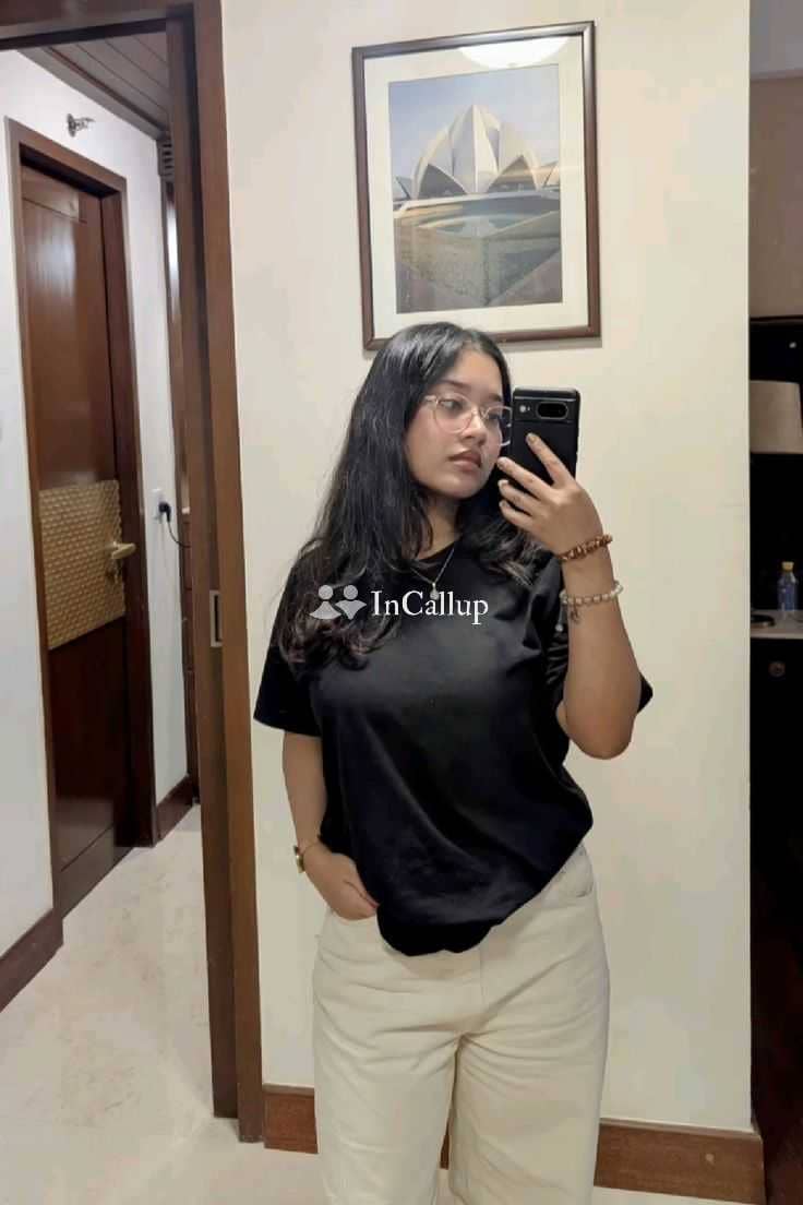 escort service in nagpur girl staying in nagpur voluptuous with black hair and black eyes - Call Girls in Nagpur