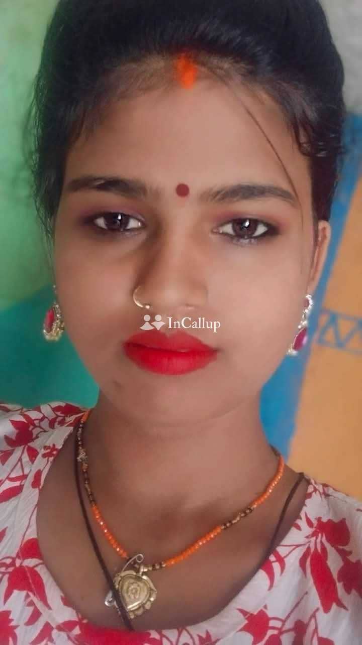 elite low price call girl twenty two years old call girls voluptuous with black hair and black eyes - Call Girls in Nagpur