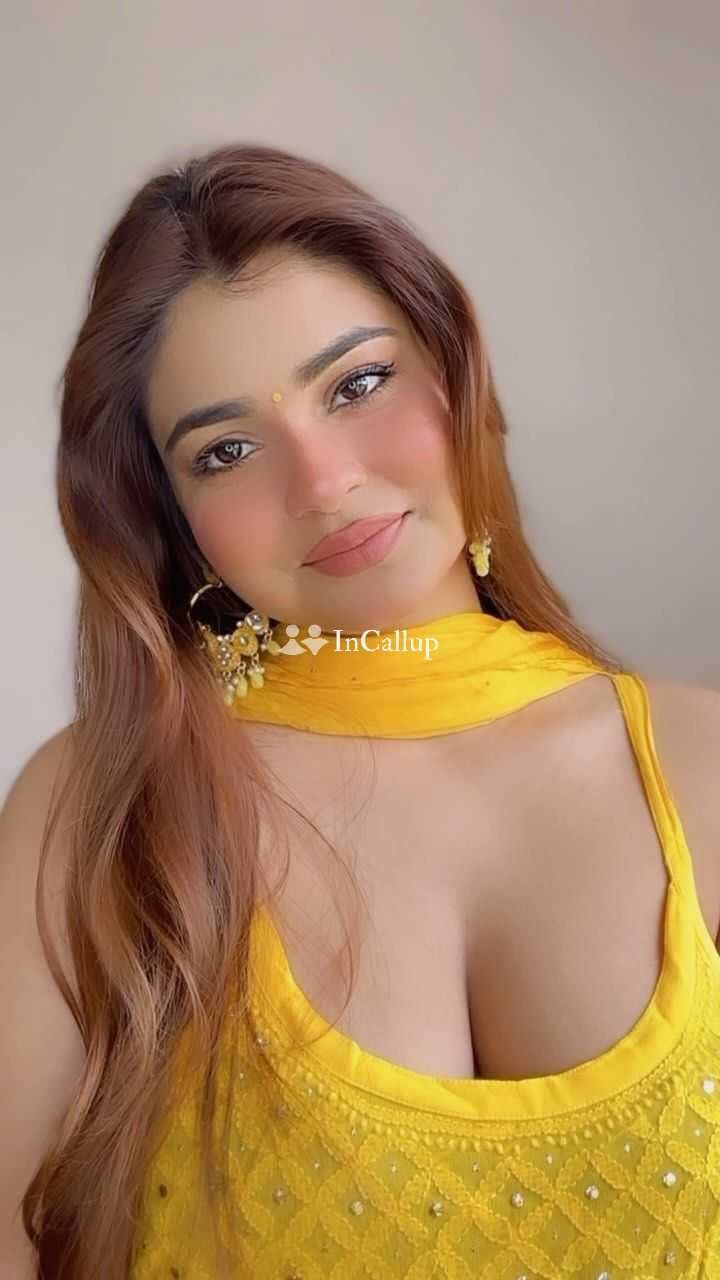 staying in nainital known for being amorous available for casual fun sparkling black eyes and blue hair - Call Girls in Nainital