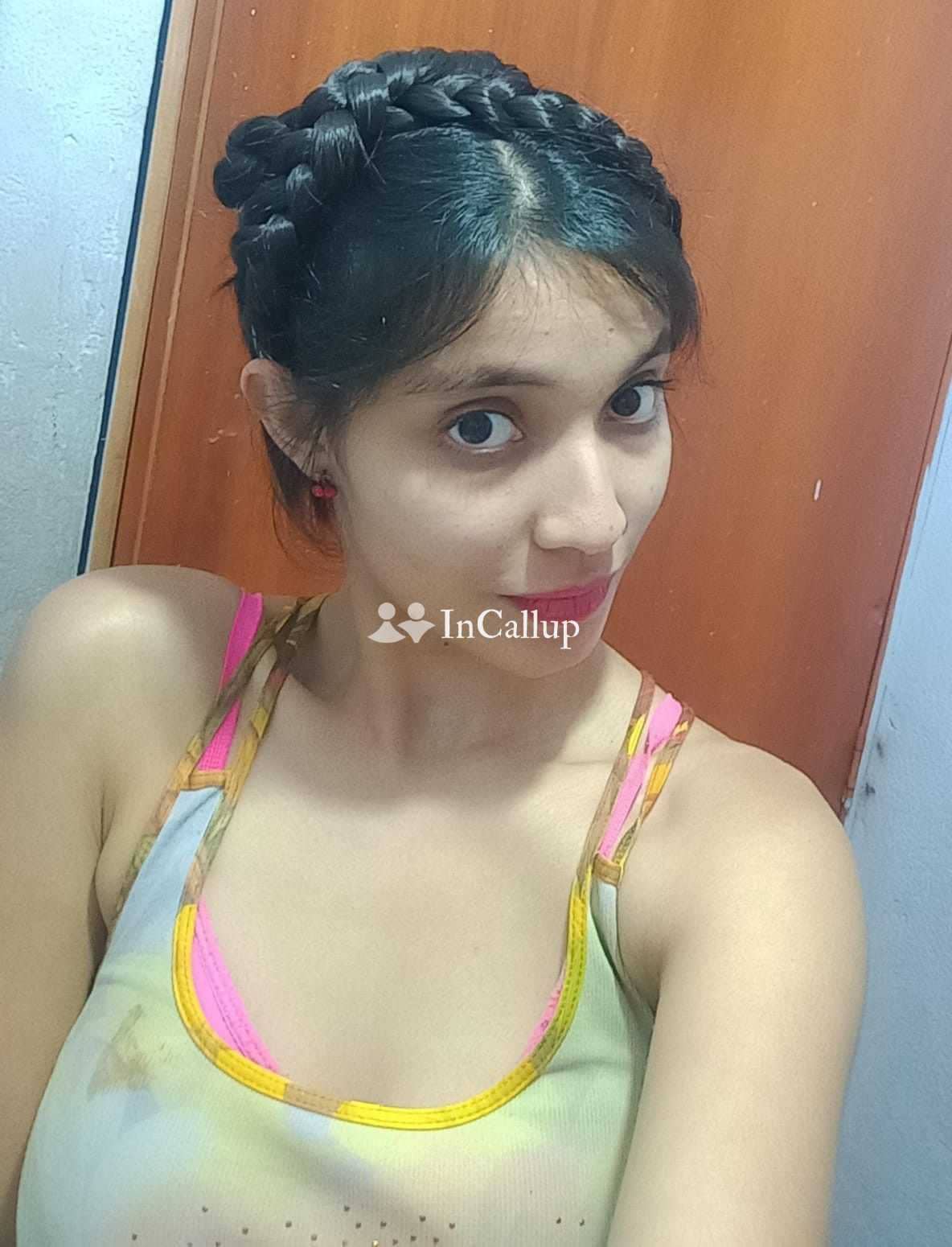 vibrant black hair and black eyes available for incall available now trusted reliable service - Call Girls in Narayanpur