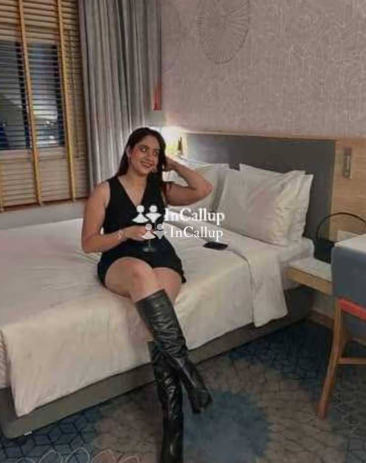 cute black eyes and black hair delightful known for being gentle available now trusted reliable service - Call Girls in Nashik