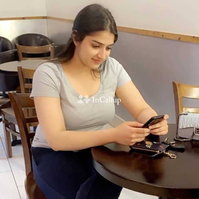 escort service in navi mumbai pretty black hair and black eyes professional escort in navi mumbai - Call Girls in Navi Mumbai