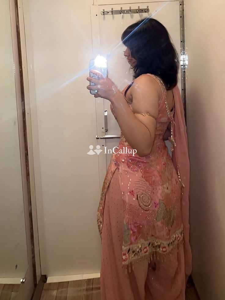 available for advance booking feminine black hair and black eyes known for being caring - Call Girls in Navi Mumbai