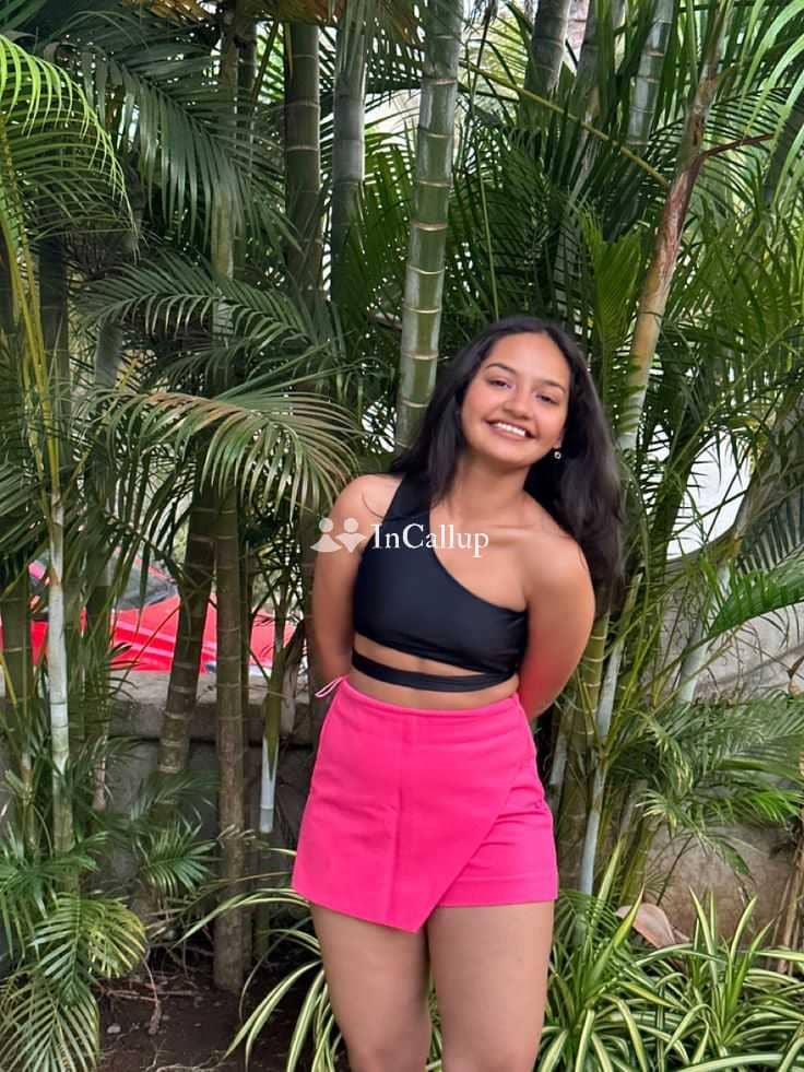 available for hotel visits with curvy figure and black eyes discreet service in nellore - Call Girls in Nellore