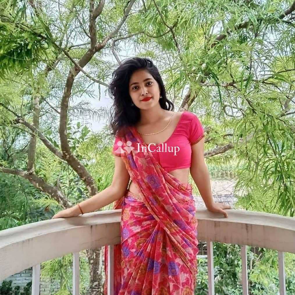 stunning black hair and black body available for overnight stays new delhi escort service - Call Girls in New Delhi