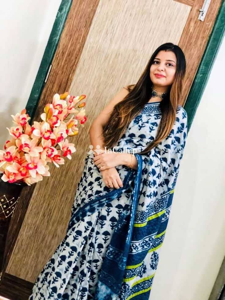 known for being desirable offering service in noida vibrant brown hair and green eyes - Call Girls in Noida