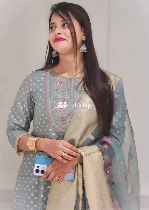 voluptuous with black hair and brown eyes sensual oral anal girlfriend experience porn actresses body ejaculation - Call Girls in Palanpur