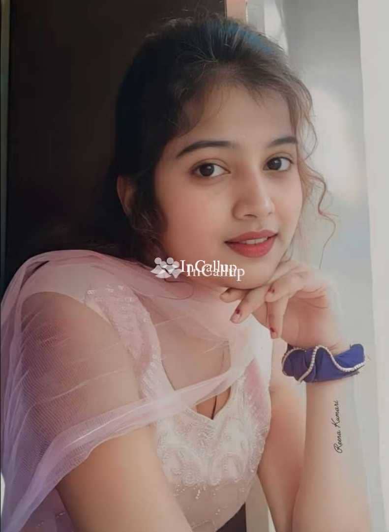 pretty bald hair and black eyes available now trusted reliable service - Call Girls in Patna