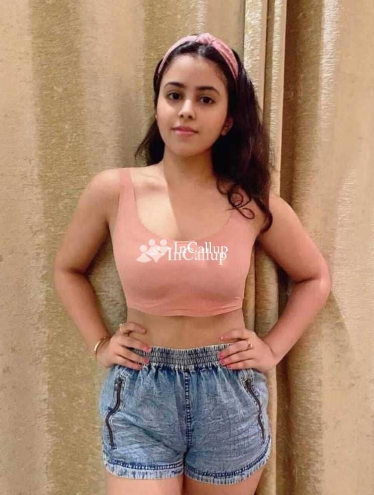 luxury puja patel twenty one year old call girls model tempting black eyes and black hair known for being amorous - Call Girls in Patna